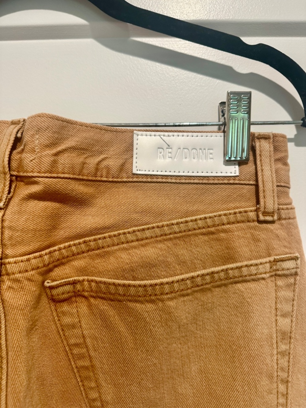 RE/DONE Easy Straight Jeans in Western Desert Sand - Picture 6 of 7